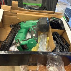 Metabo 1-1/21cordless Staple Gun Battery And Charger Included
