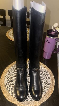 Boots MK Size 7