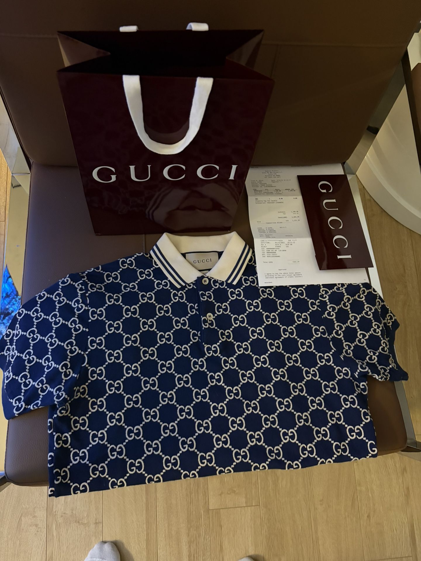 Authentic Gucci Shirt w/ Receipt from Gucci @ Bravern Receipt