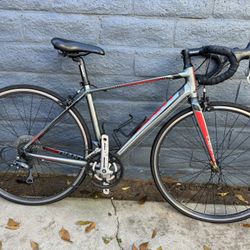 Giant Defy Road Bike Size Small