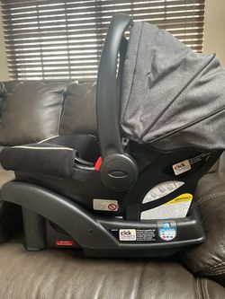 Graco Click Connect Car Seat 