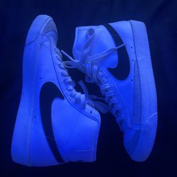 Nike Blazer Mid Size 8.5