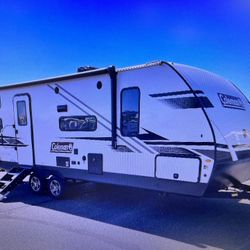 NEW  2023 COLEMAN LIGHT 2455BH