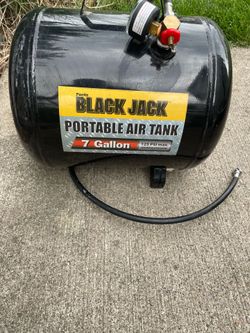 Portable air tanks