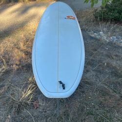 8’6” Fun Torq Surfboard 