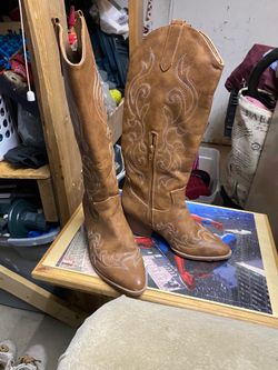 Women cowboy boots