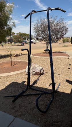 Total gym and pull up / dip bar