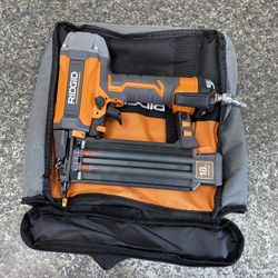 Ridgid R213BNF3 18 Gauge 5/8" - 2-1/8" Pneumatic Brad Nailer with Soft Case Bag TPW016364