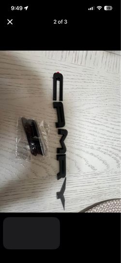2018-2024 Camry badges