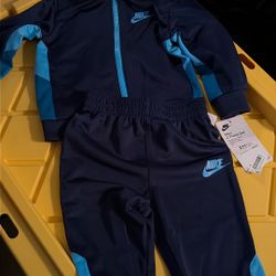 Nike Toddler Outfit Size 18mos