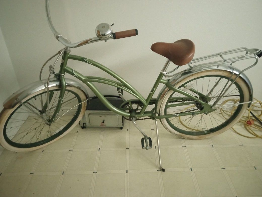 Beach Cruiser Bicycle Nice Condition