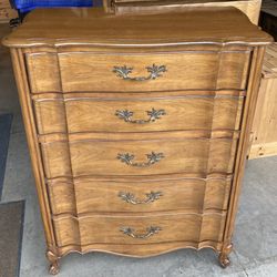 White Fine Furniture 5 Drawer French Provincial Dresser Chest of Drawers 