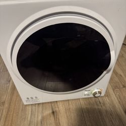 Panda Portable Electric Dryer – 3.5 cu ft – Works Great
