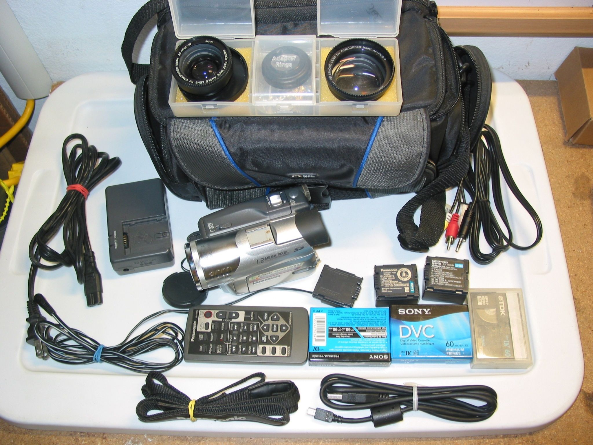Panasonic 3CCD PV-GS120 MiniDV Tape Video Camcorder Digital Cassette Playback Player Transfer