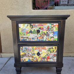 BLACK COMIC NIGHTSTAND 