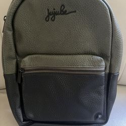 Jujube - Diaper Backpack - Awesome Shape - Dark Olive and Black Color.