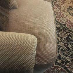 Couch from colfax very clean very comfortable