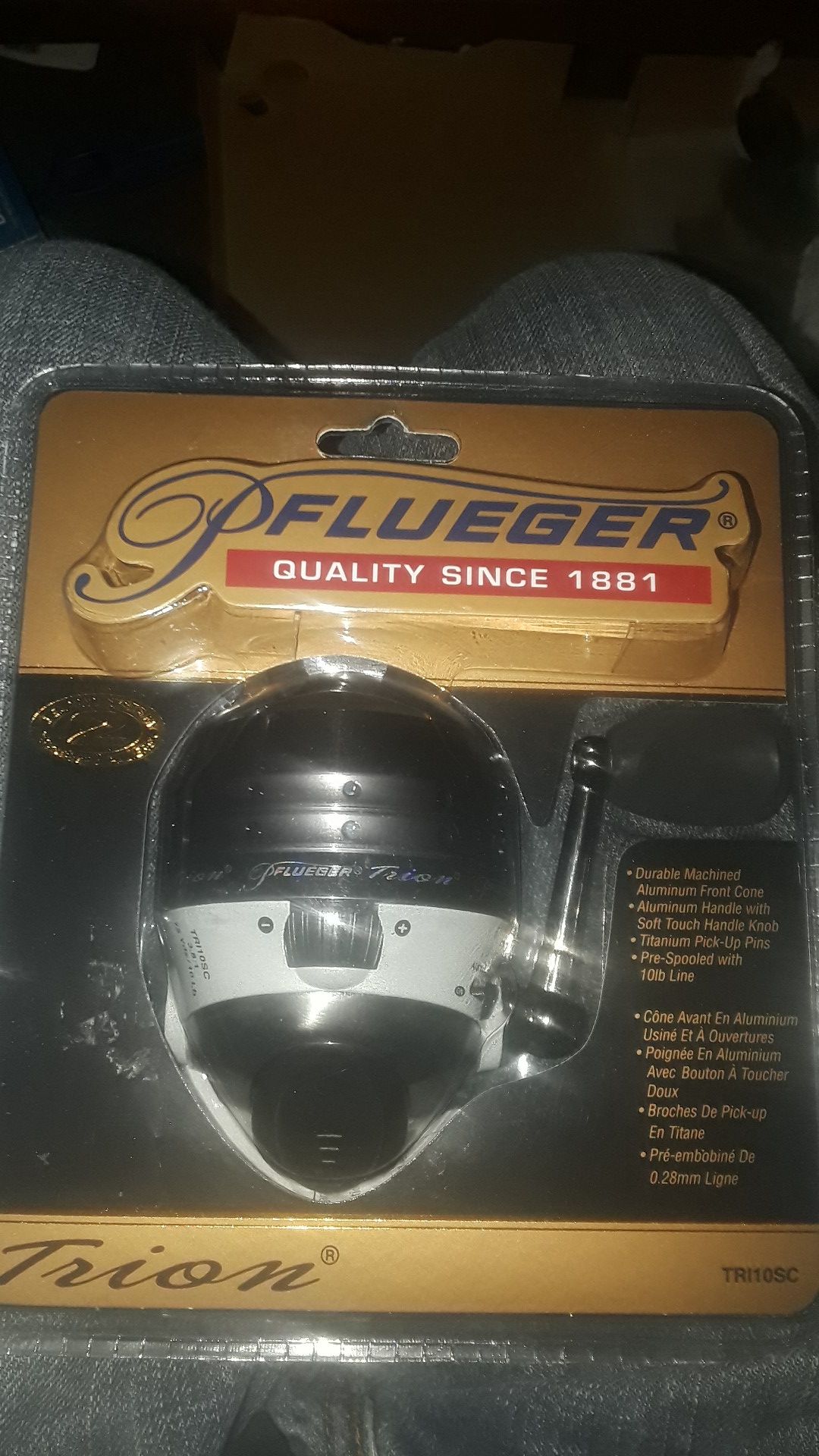 PFLUEGER Trion fishing reel never opened 7