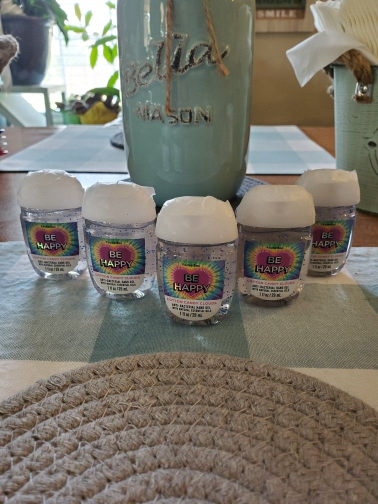 BATH AND BODY WORKS COTTON CANDY CLOUDS POCKETBACS