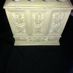 Toothbrush holder in good condition $5