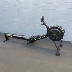 Concept2 RowERG Rowing Machine with PM5 Monitor… Home Gym Fitness….