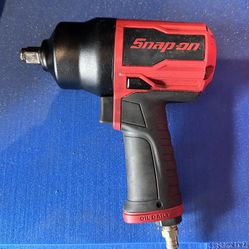 Snap On 1/2 Inch Drive Air Impact PT850