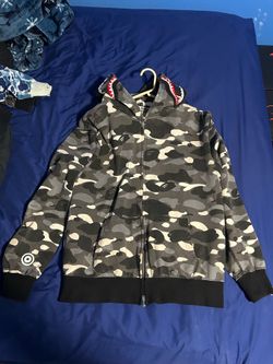 BAPE city Camo shark WGM full zip black and white hoodie(glow in the dark) XL