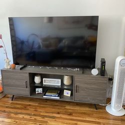 Walker Edison Saxon Mid Century Modern Glass Shelf TV Stand for TVs up to 65 Inches, 60 Inch, Grey