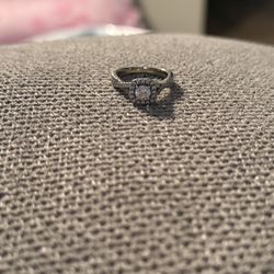 Jared Diamond Wedding Band