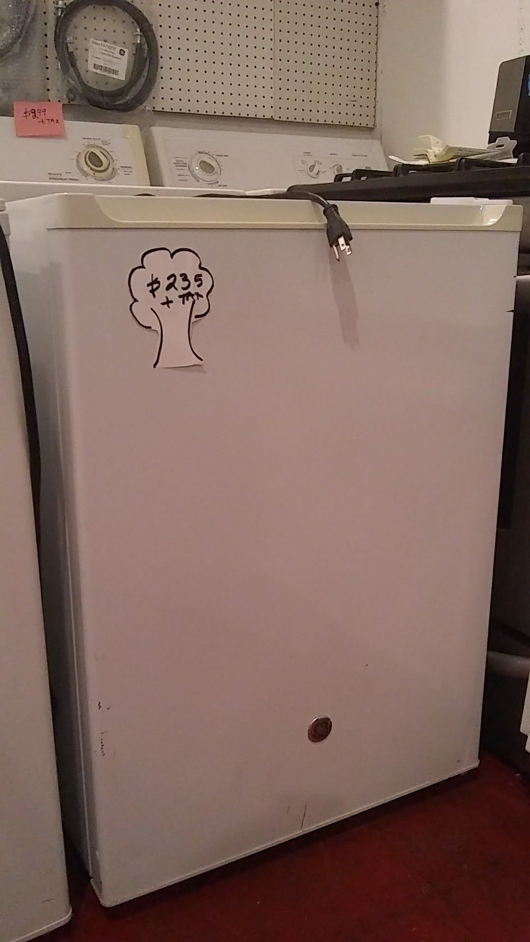 Ge refrigerator excellent condition