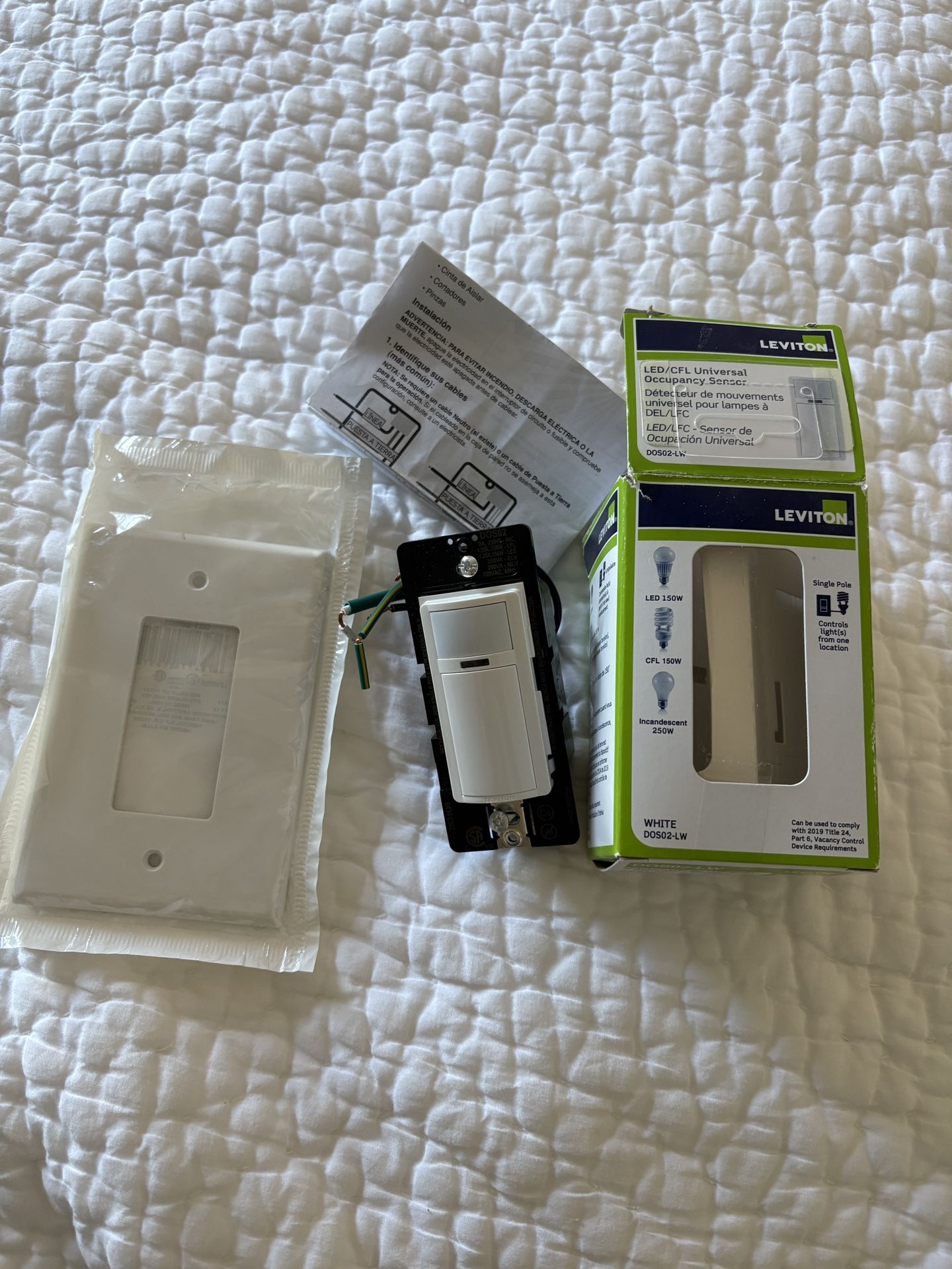New-Leviton Automatic -on Universal Occupancy Sensor