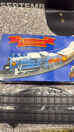 Anastasia Train Set 