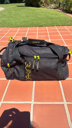 Da Kine duffel bag