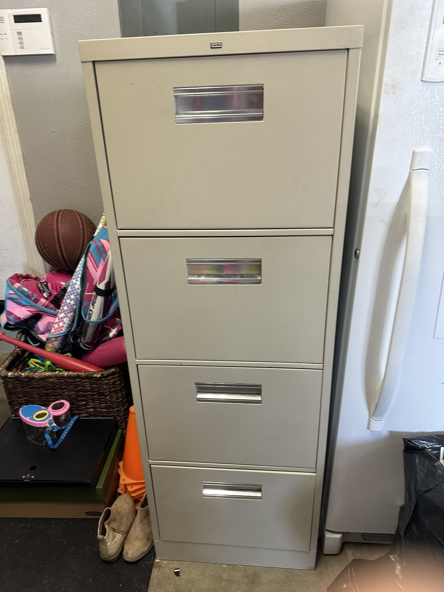 Filing Cabinet 