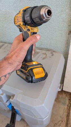 DeWalt atomic compact drill motor