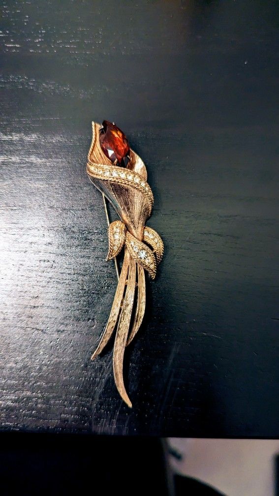 Gold Vintage Brooch Topaz With Clear Rhinestones