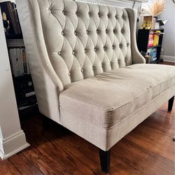 Tufted bench seat