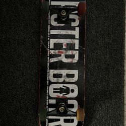 Skateboard: Girl Deck, Venture trucks, Hubba wheels And Bone Swiss Bearings