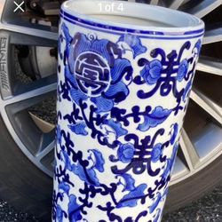 18” Flow Blue Blue & White Asian Chinese Chinoiserie Floor Vase For Flowers Or Bamboo Sticks, Or Use It As An Umbrella Stand - Walking Cane Holder. 