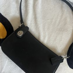 Coach penn Shoulder Bag