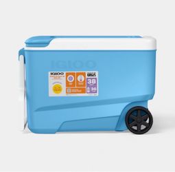 Igloo Rolling Cooler
