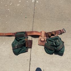 Construction Belt Good Condition Medium xL $15 Cash Firm Grand Terrace Available 7/1