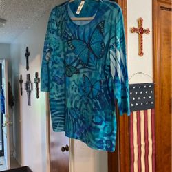 Cute Blue Butterfly Top Size XL