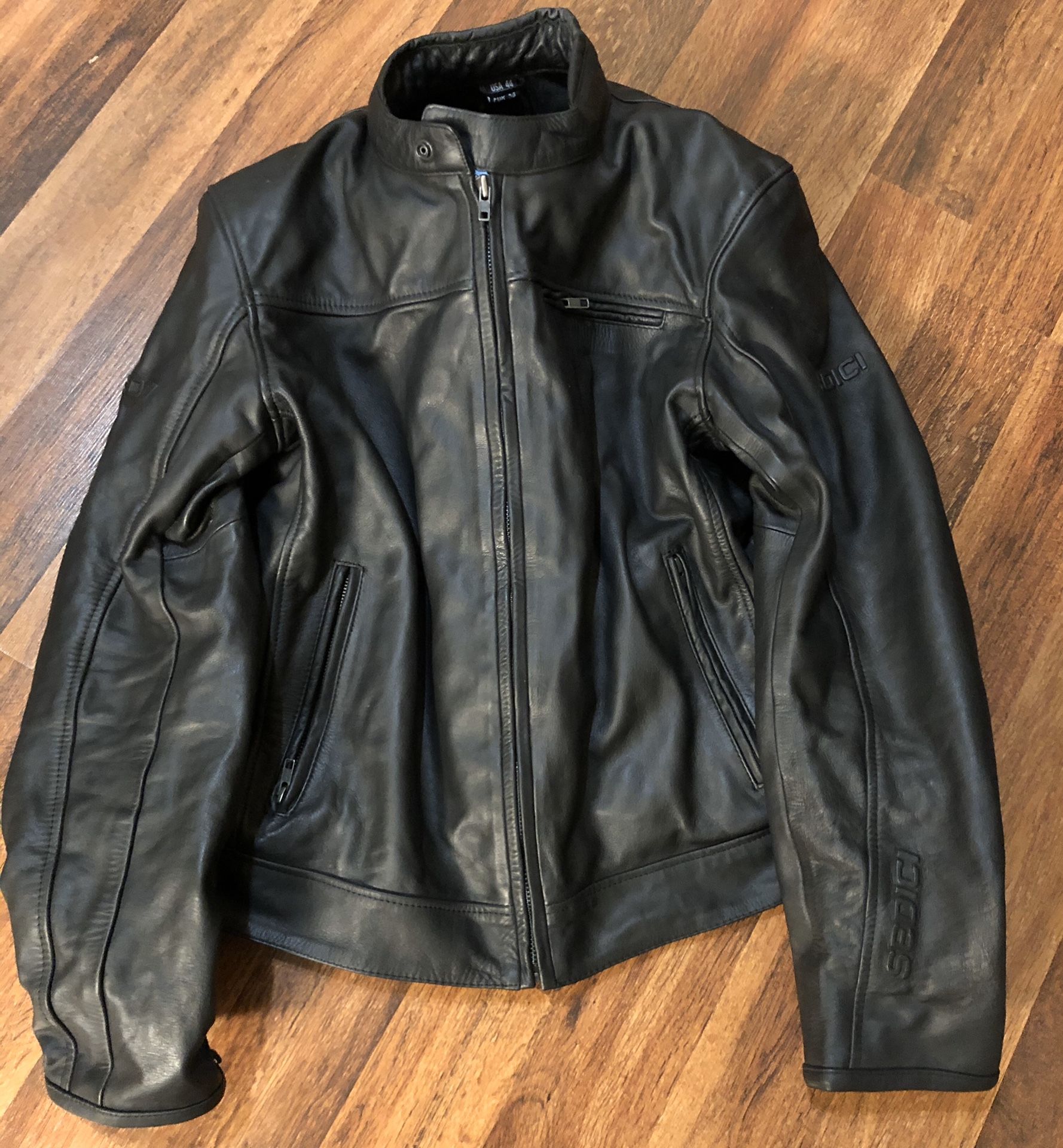 Sedici mens leather motorcycle jacket sz 44 US