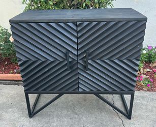 Uttermost Zadie