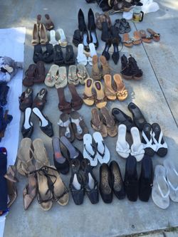 Ladies shoes size 9