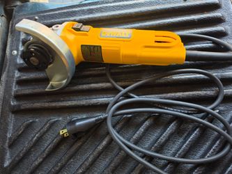 DEWALT angle grinder (New)