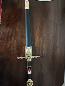 Decorative dagger
