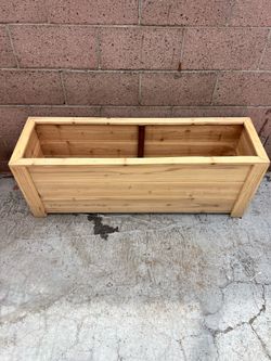 WOODEN PLANTER