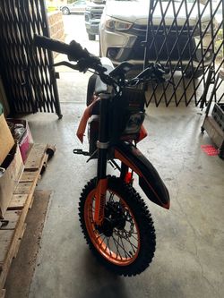 Mike pops electric dirt bike for teens